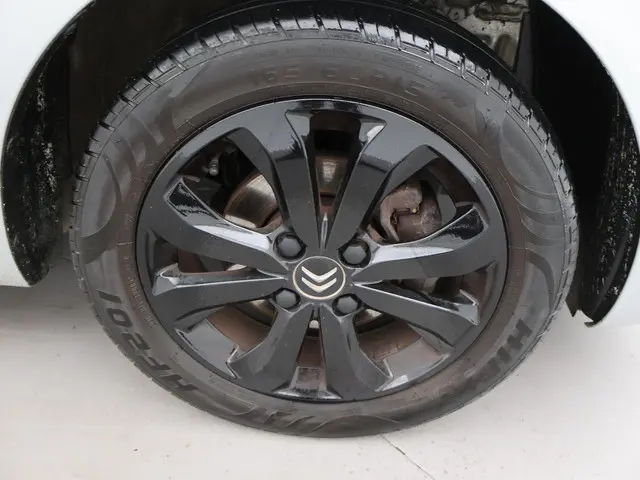 Citroën C1 1.0 e-VTi FEEL ORIG. NL + L.M. VELGEN 2015 Benzine 4