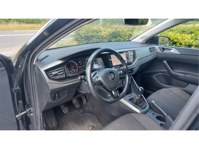 Volkswagen Polo 1.0 TSI Comfortline 2019 Benzine 3