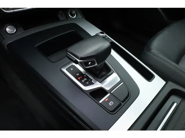 Audi Q5 50 TFSI e 2021 Hybride Benzine 8