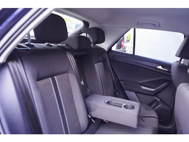 Volkswagen T-Roc 1.0 TSI Style 2018 Benzine 36