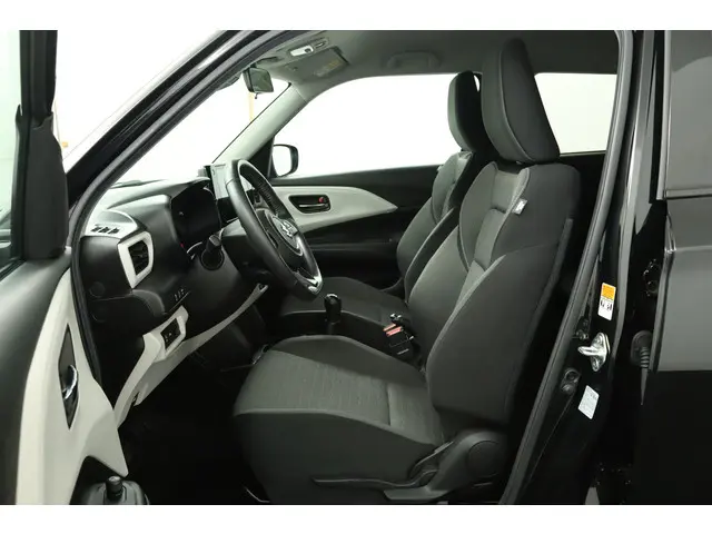 Suzuki Swift 1.2 Select Smart Hybrid 2025 Benzine 17