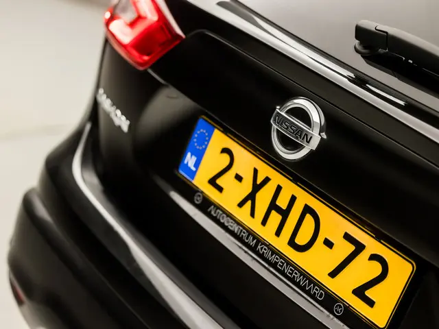 Nissan QASHQAI 1.2 Luxury Sport 2014 Benzine 27