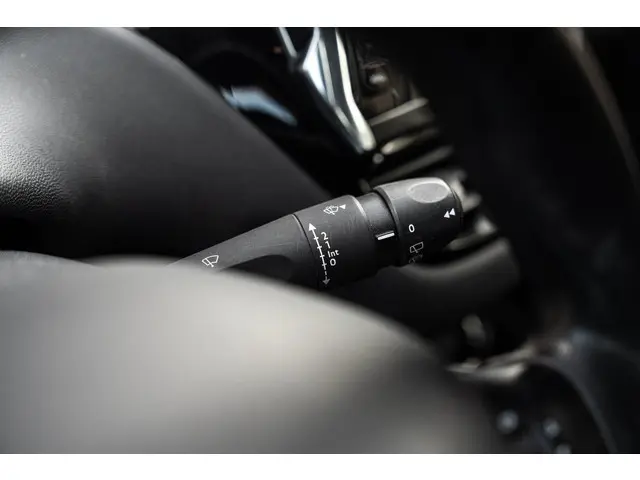 Peugeot 208 1.2 PureTech Active Trekhaak 2017 Benzine 35