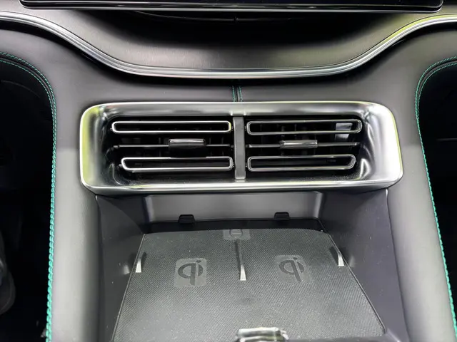 BYD SEAL U Design 87 kWh 2025 Elektrisch 24
