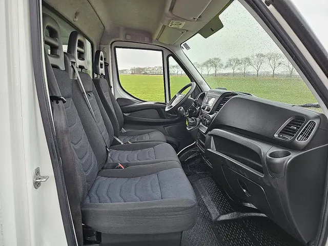 Iveco Daily 35S18 2019 Diesel 7