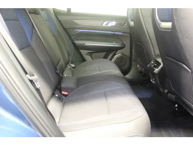 Lynk & Co 01 Plug-in Hybride 2022 Hybride Benzine 13