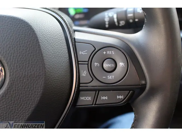 Toyota Corolla 1.8 Hybrid Business 2020 Hybride Benzine 18