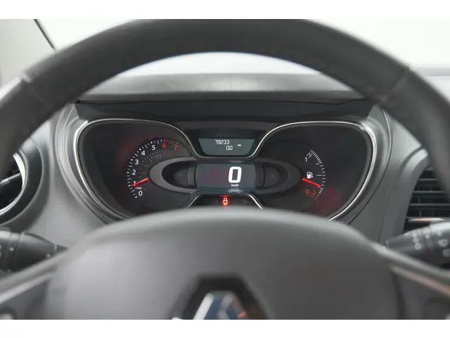Renault Captur TCe 90 Limited 2018 Benzine 36