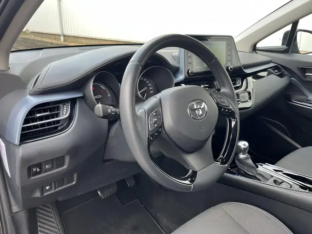 Toyota C-HR 1.8 Hybrid Dynamic 2020 Hybride Benzine 53