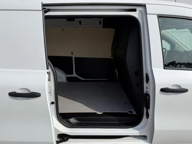 Mercedes-Benz eCitan 112 51kWh 2024 Elektrisch 10