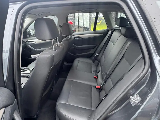 BMW X1 SDrive18i 2013 Benzine 11