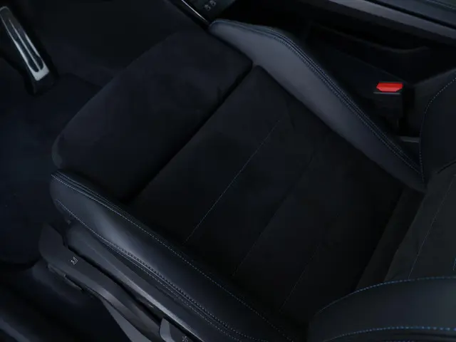 BMW X1 xDrive25e 2025 Hybride Benzine 39