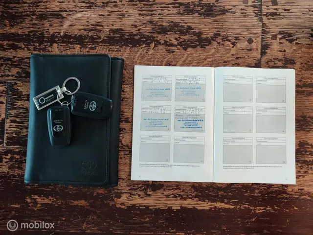 Toyota C-HR 1.8 Hybrid Executive 2018 Hybride Benzine 21