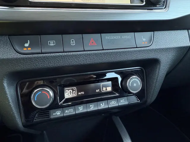 Škoda Fabia Combi 1.0 TSI Clever 2018 Benzine 25