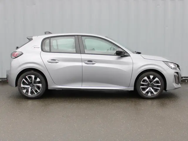 Peugeot 208 1.2 PureTech 75 Style 2025 Benzine 8