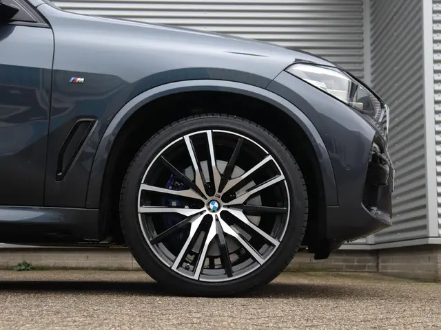 BMW X5 xDrive40i 2019 Benzine 6