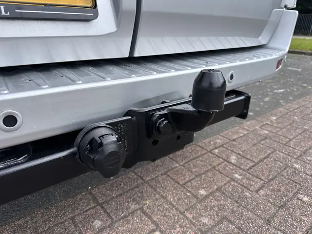 Ford Transit 350 2.0 TDCI L3H2 Limited 2020 Diesel 11