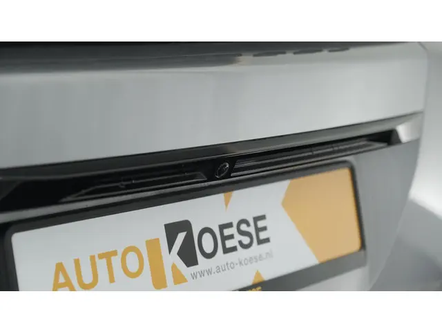 Peugeot 2008 PureTech 130 EAT8 Allure 2024 Benzine 4