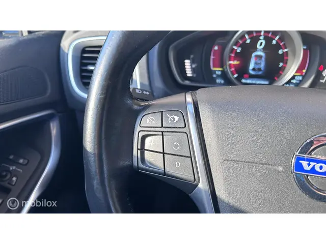 Volvo V40 1.6 T3 Momentum 2014 Benzine 6