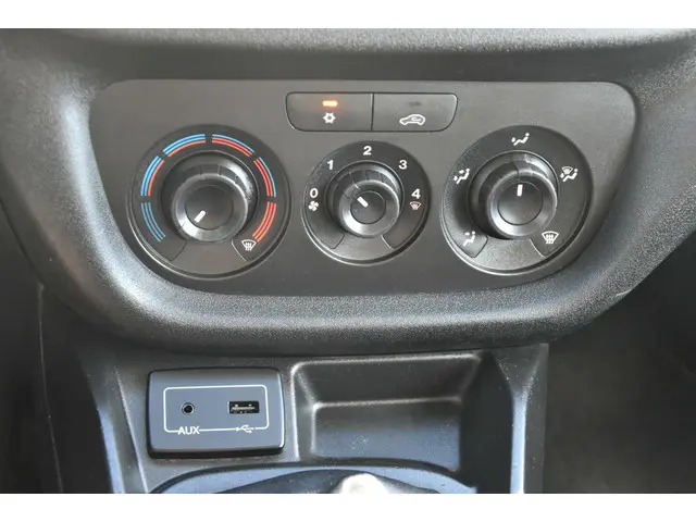 Fiat Doblò Cargo 1.3 MJ L1H1 SX 2016 Diesel 12