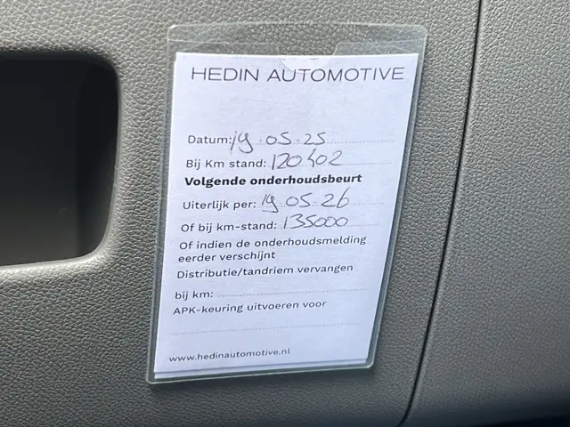 Opel Corsa 1.4 Cosmo 2015 Benzine 26