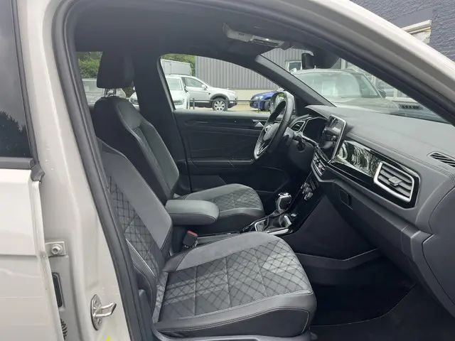 Volkswagen T-Roc 1.5 TSi DSG R-Line (2X) 2022 Benzine 11