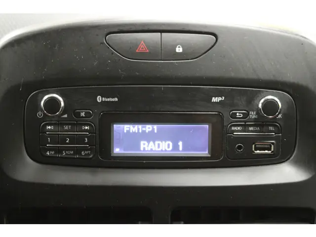 Renault Clio Estate 1.2 16V 2014 Benzine 9
