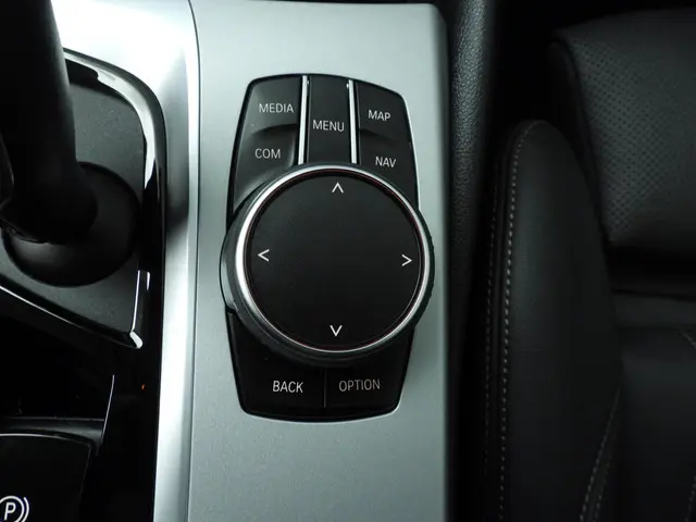 BMW 5 Serie Touring 530e 2023 Hybride Benzine 42