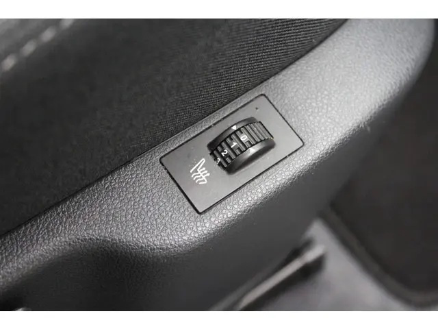 Peugeot 3008 1.2 PureTech Style 2016 Benzine 18