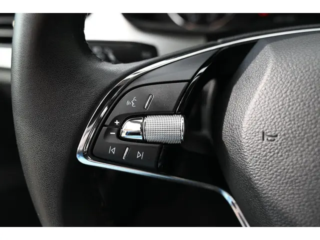 Škoda Kamiq 1.0 TSI Ambition 2024 Benzine 23