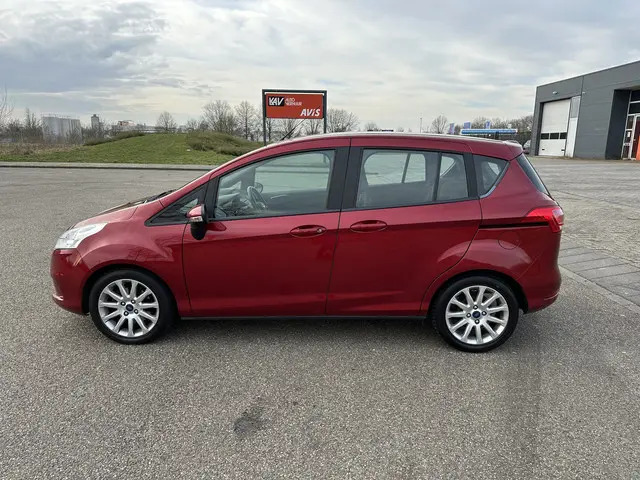 Ford B-MAX 2