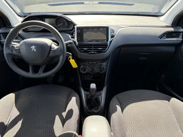 Peugeot 208 1.2 PureTech Active 2018 Benzine 7