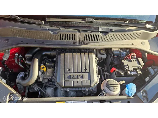 Volkswagen up! 1.0 BMT up! beats 2016 Benzine 16