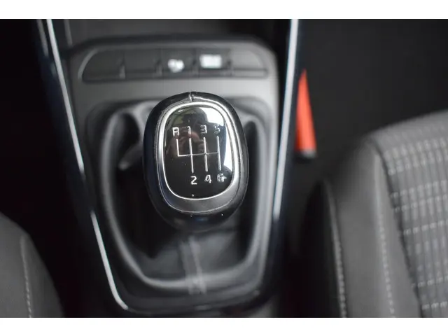 Kia Stonic 1.0 T-GDi MHEV DynamicPlusLine 2021 Benzine 21