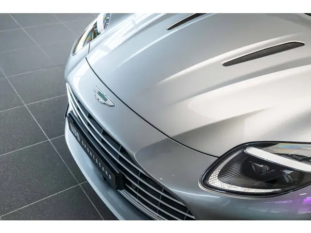 Aston Martin DB12 4.0 V8 2024 Benzine 12