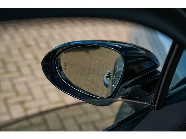 Porsche Cayenne 3.0 E-Hybrid 2024 Hybride Benzine 45