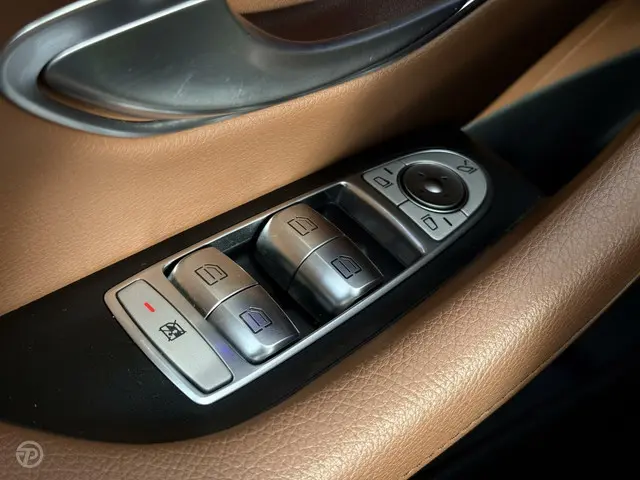 Mercedes-Benz E-Klasse 220 d Prestige Plus 2016 Diesel 31
