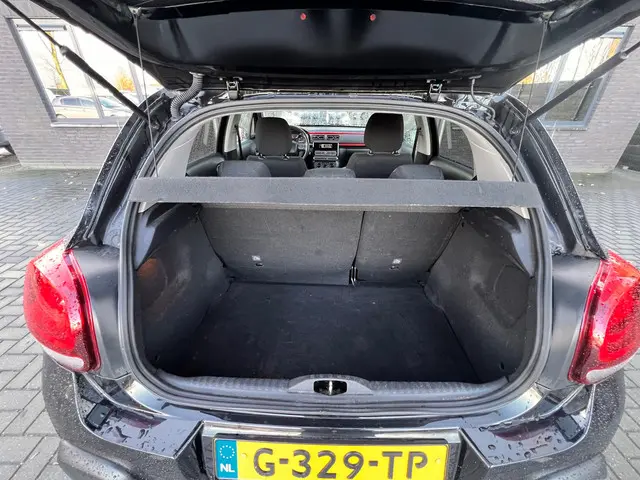 Citroën C3 1.2 PureTech Feel 2017 Benzine 21