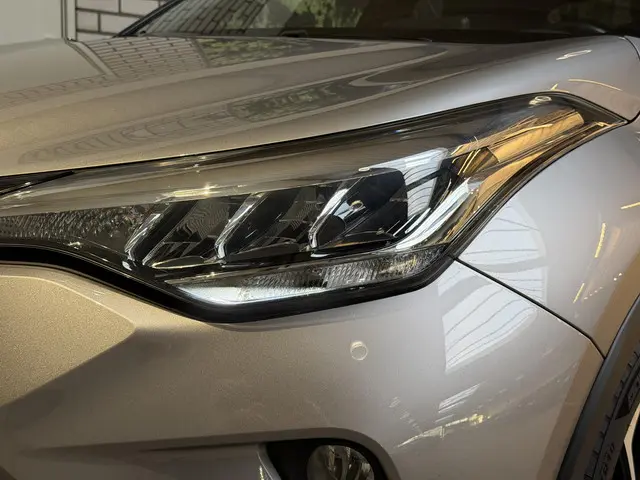 Toyota C-HR 1.8 Hybrid Dynamic 2021 Hybride Benzine 20