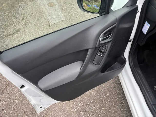Citroën C3 1.0 VTi Attraction / 5-DEURS / AIRCO 2013 Benzine 6