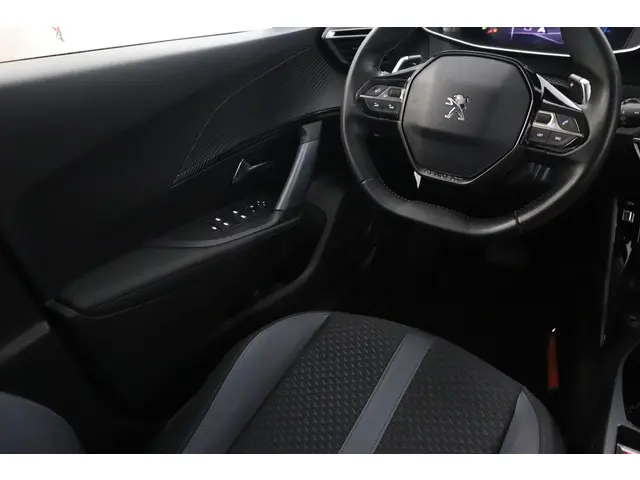Peugeot 2008 1.2 PureTech GT-Line 2020 Benzine 19