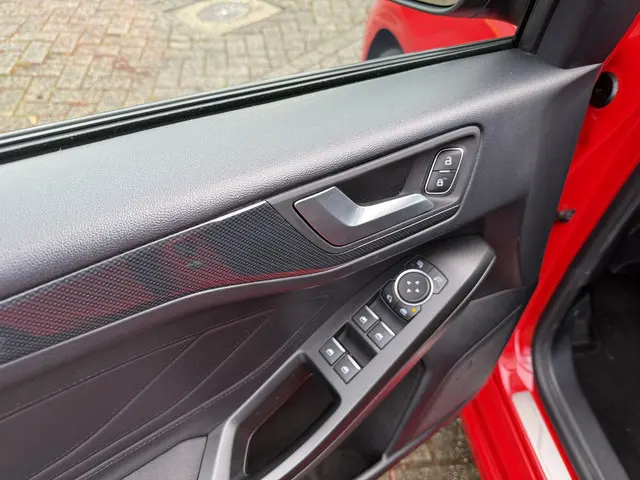 Ford Focus 1.0 EcoBoost ST Line Business 2020 Benzine 12