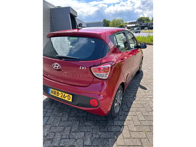Hyundai i10 1.2i PDC metalic 2017 Benzine 8