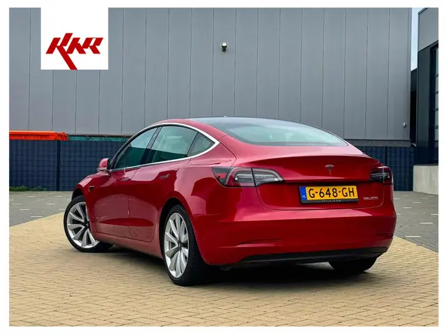 Tesla Model 3 Performance AWD 75 kWh 2019 Elektrisch 4