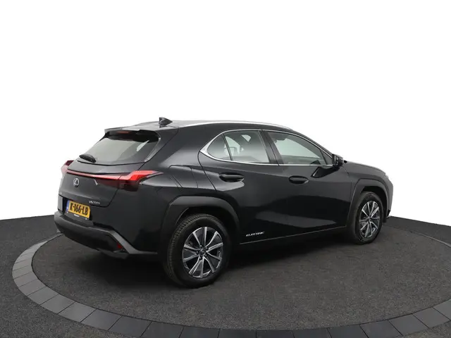 Lexus UX 2