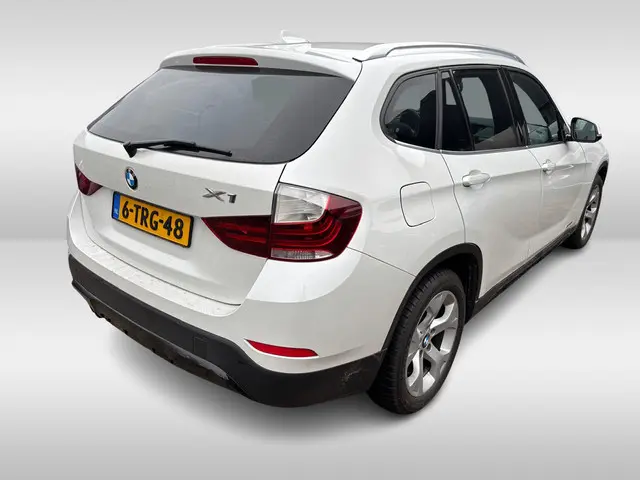 BMW X1 sDrive20i Limited Series 2014 Benzine 2