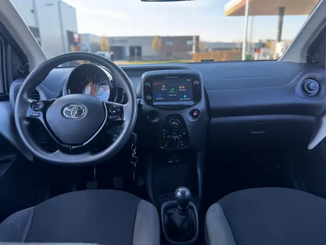 Toyota Aygo 1.0 VVT-i x-fun+Airco+Cruise+BT+NAP 2019 Benzine 3