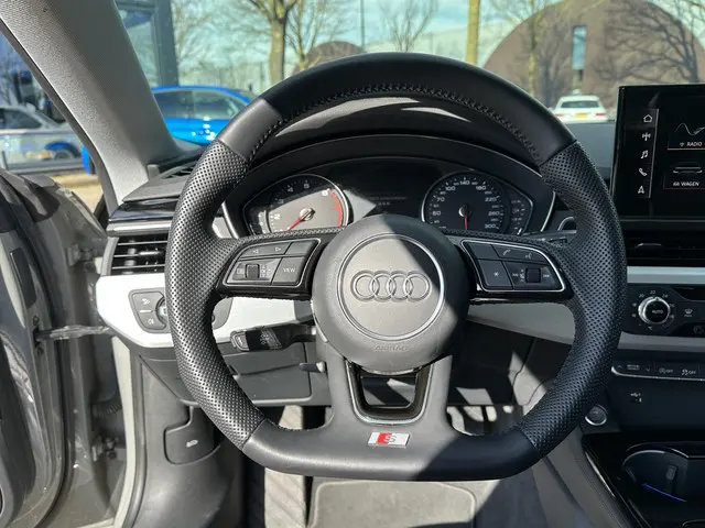 Audi A5 Coupé 40 TFSI S edition 2020 Benzine 18