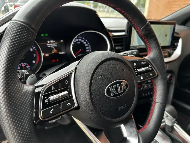 Kia ProCeed 1.6 T-GDi 204pk Automaat GT 2021 Benzine 23