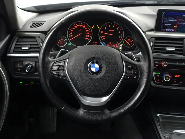 BMW 3 Serie 320i M Sport Aut- 2012 Benzine 16